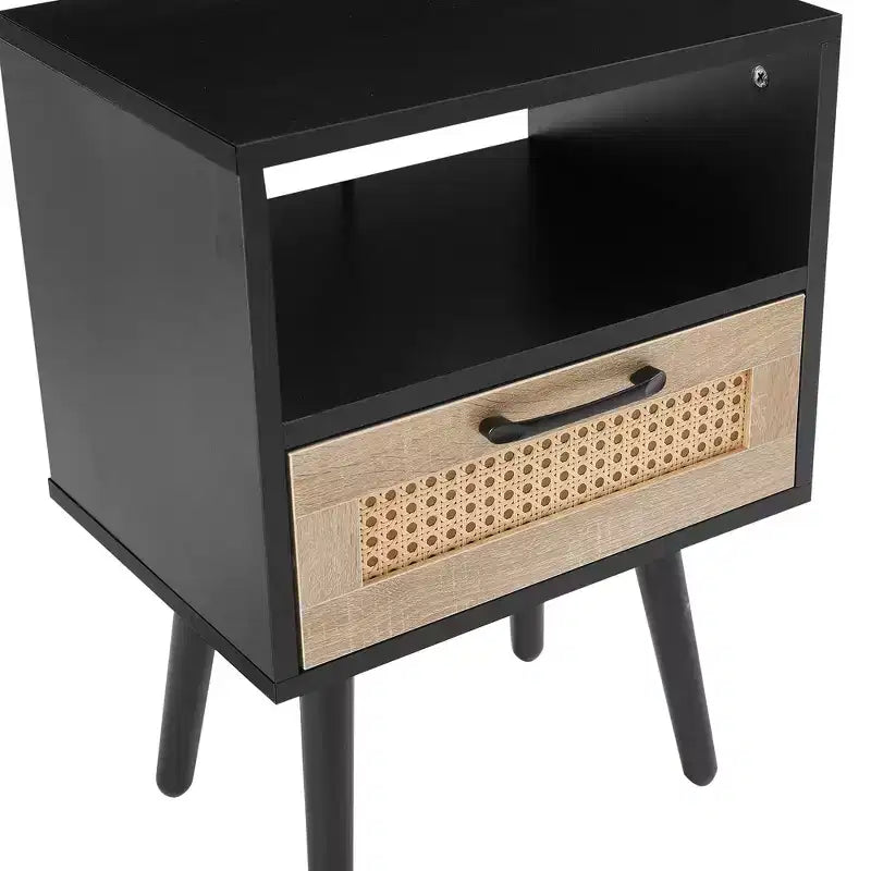 Table d'appoint en rotin avec tiroir et pieds en bois massif — Table de chevet noire pour salon et chambre à coucher