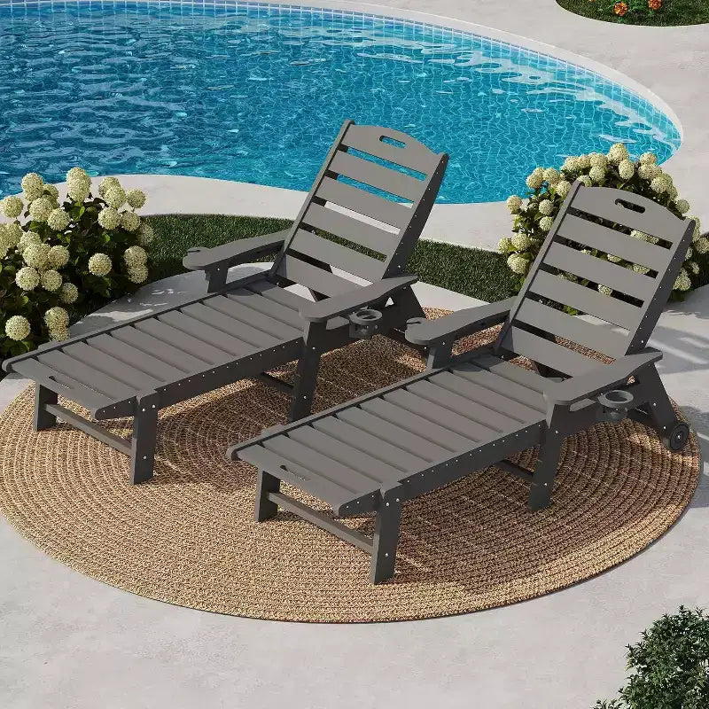 Chaise longue de patio 5 positions pour l'extérieur, chaise longue d'extérieur en HDPE avec porte-gobelet, chaise longue de piscine en résine avec roulettes