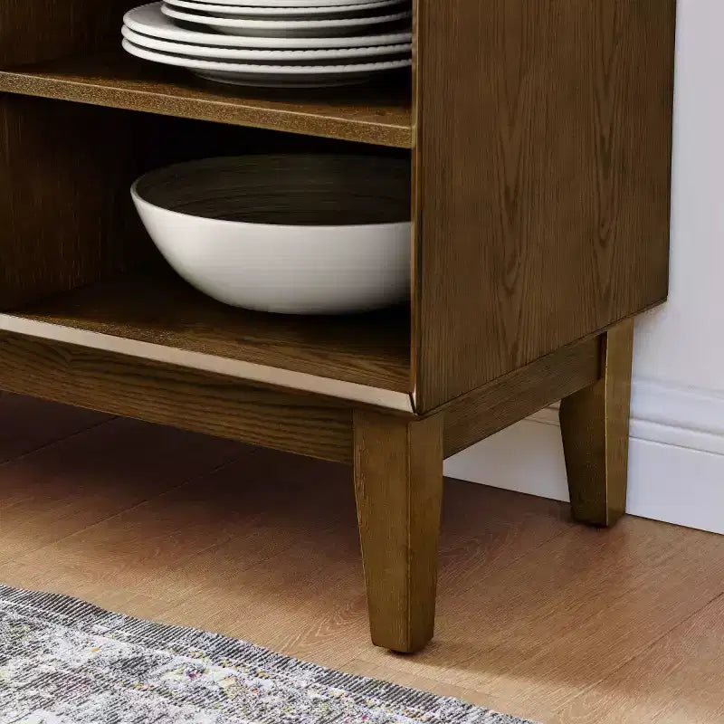 Buffet/meuble TV moderne du milieu du siècle de 119 cm, armoire de rangement avec porte coulissante à lattes et pieds en bois massif