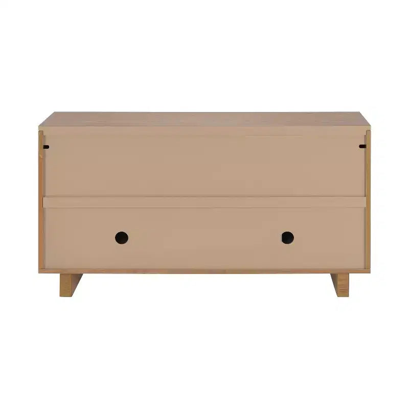Buffet moderne 4 portes en MDF et placage frêne, doté de poignées métalliques et de finitions naturelles, idéal pour les salles à manger