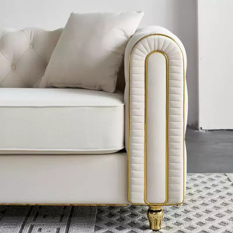 Canapé Chesterfield capitonné de luxe moderne de 86 pouces, canapé 3 places avec accoudoirs roulés et garniture dorée pour salon, chambre ou appartement