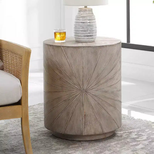 Table d'appoint ronde 20,5" en bois Starburst — Teinte gris chaud, placage de bois de sapin